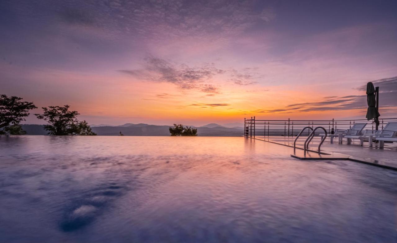 Coorg Cliffs Resorts Ammatti Buitenkant foto
